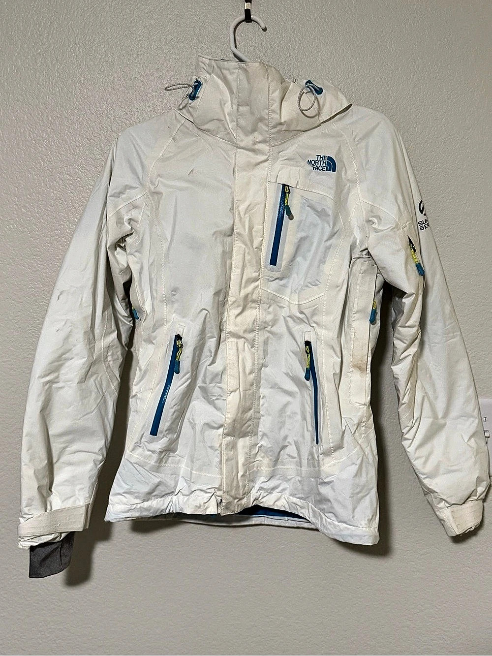 The North Face Summit Series Gore-Tex Ski Jacket - White
